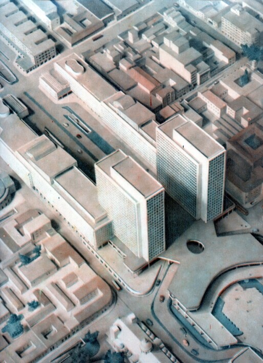 5. En Elite (1949) salieron fotos de la maqueta.