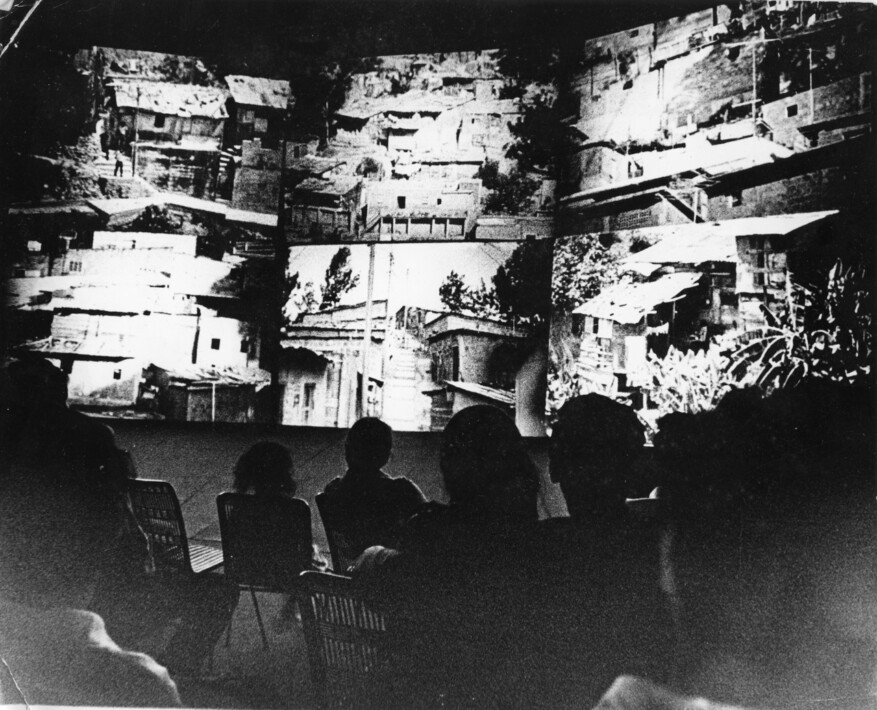 18.Caracas Ciudad Reto. Proyecciones Múltiples. Los ranchos