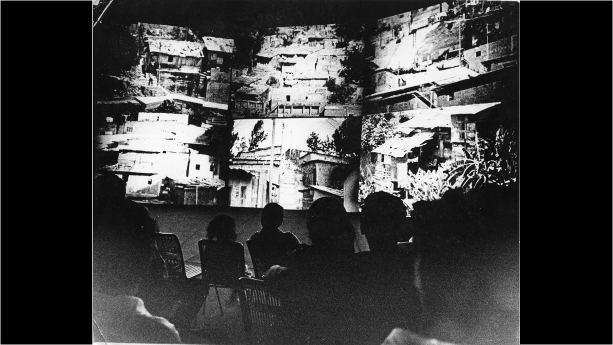 18.Caracas Ciudad Reto. Proyecciones Múltiples. Los ranchos