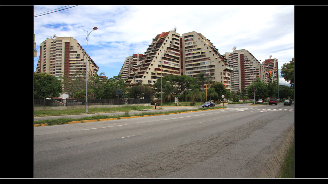 9. Urb. Juan Pablo II.