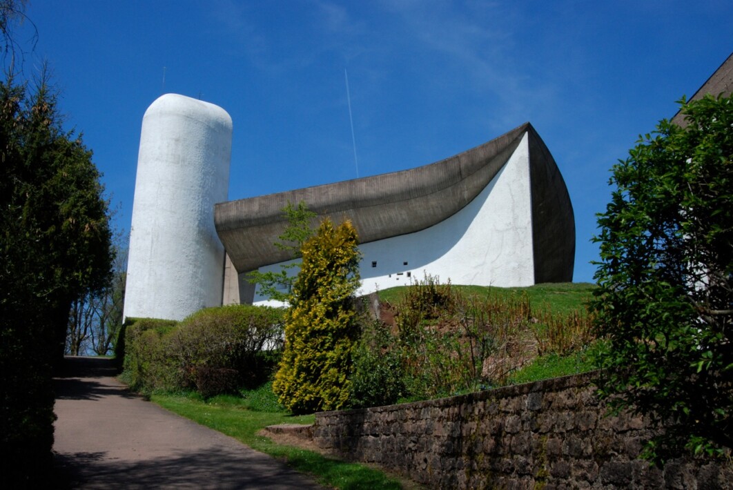 1.Acceso peatonal-Fachada Sur