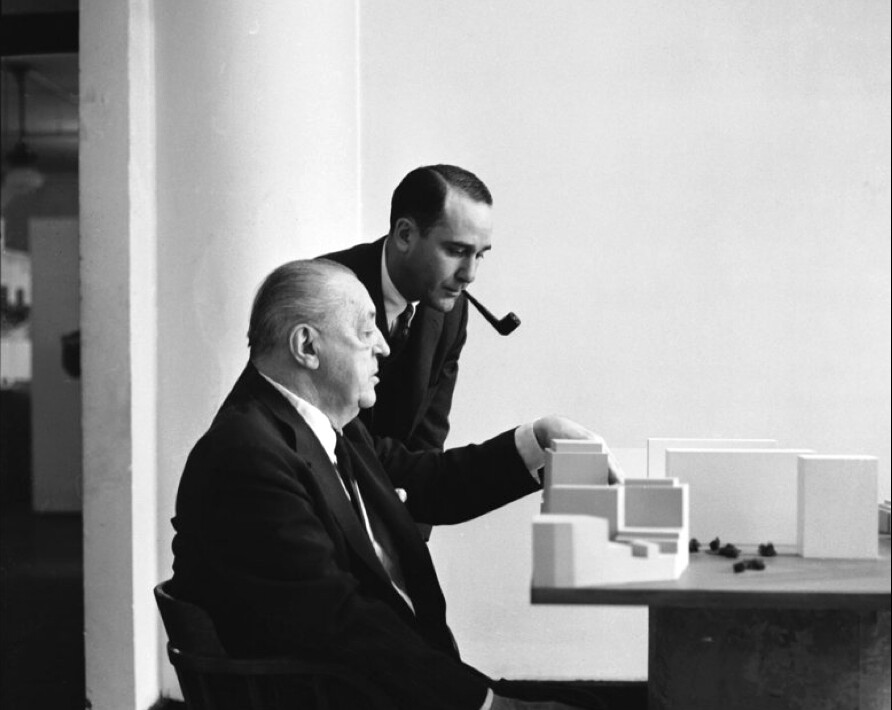2a.Mies y Greenwald