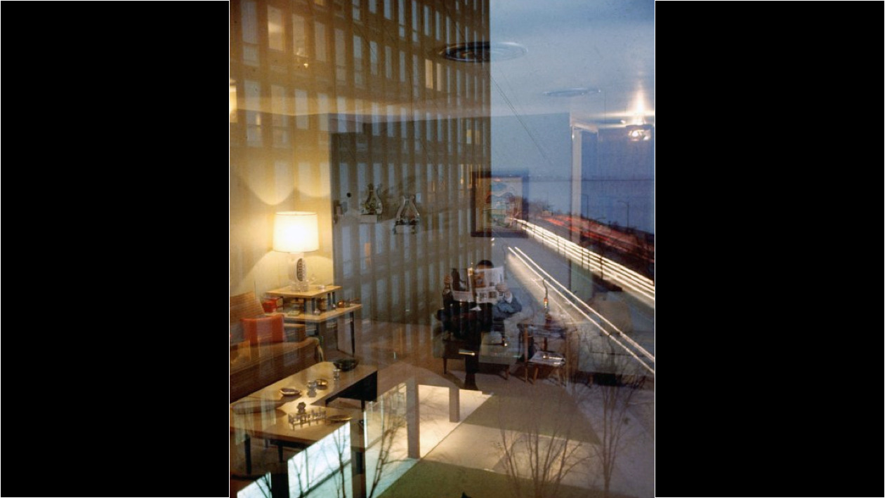 5.La ciudad reflejada en las vidrieras de Lake Shore Drive