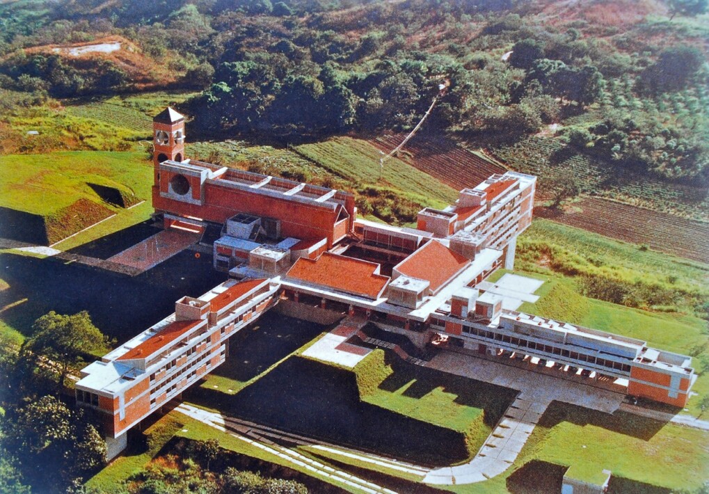 La Abadía de Güigüe de Jesús Tenreiro