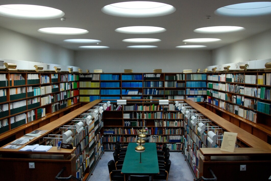 Siguen aspectos del edificio de la Seguridad Social Finlandesa, de Aalto