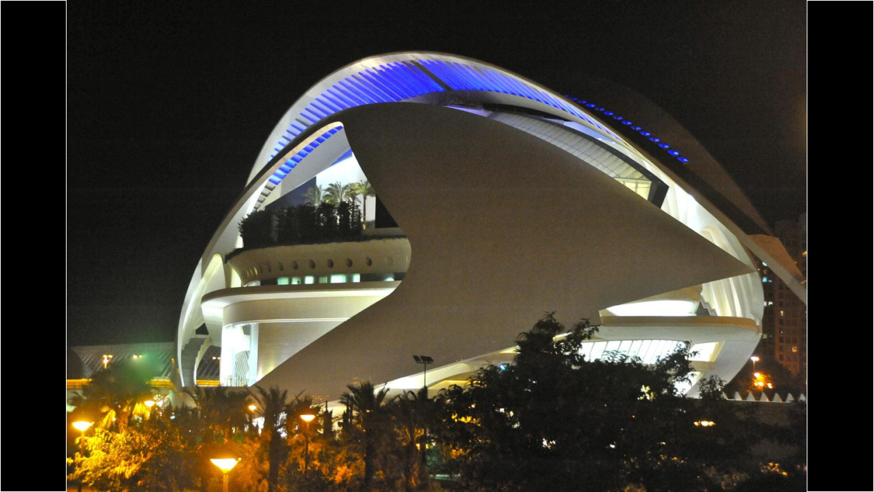 El Teatro de Ópera de Valencia, de Santiago Calatrava.