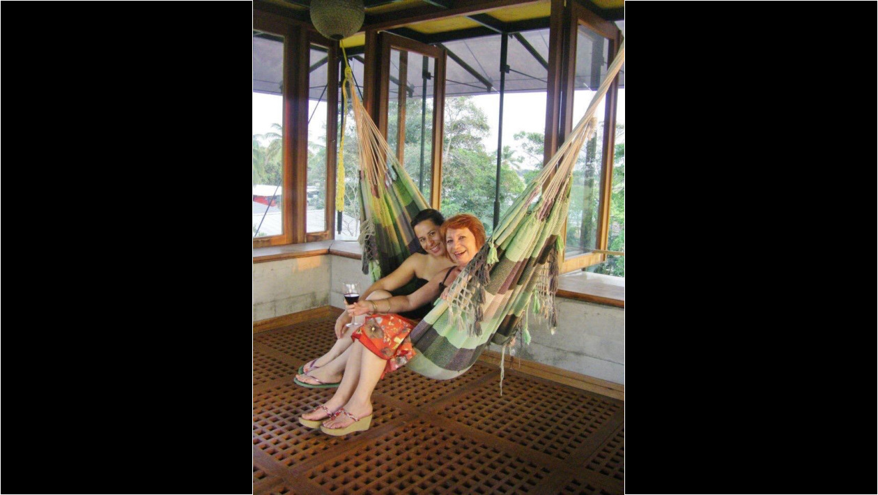 Con una amiga en el ático (posada en 2012).